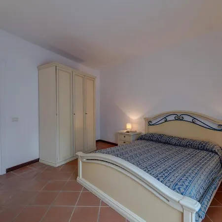 Charming Small Bella No2081 Apartment *